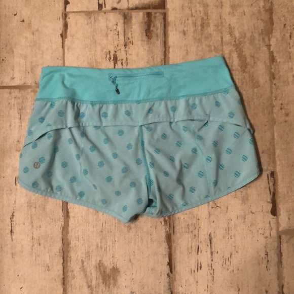 lululemon shorts - Picture 2 of 6